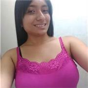 Doy clases para niños y niñas .. además de eso también los cuido y les doy mucho amor